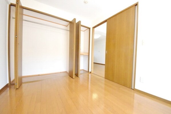 オリーブガーデンの物件内観写真